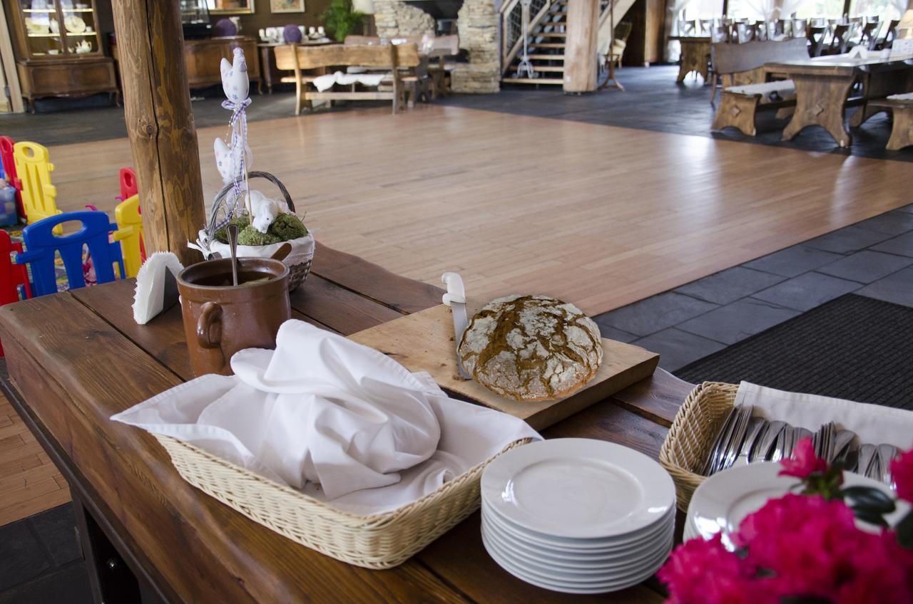 Zagloba Karczma Hotel Opole Ngoại thất bức ảnh